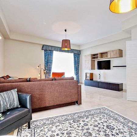 Appartamento di 130 m² con 3 camera Roma Esterno foto