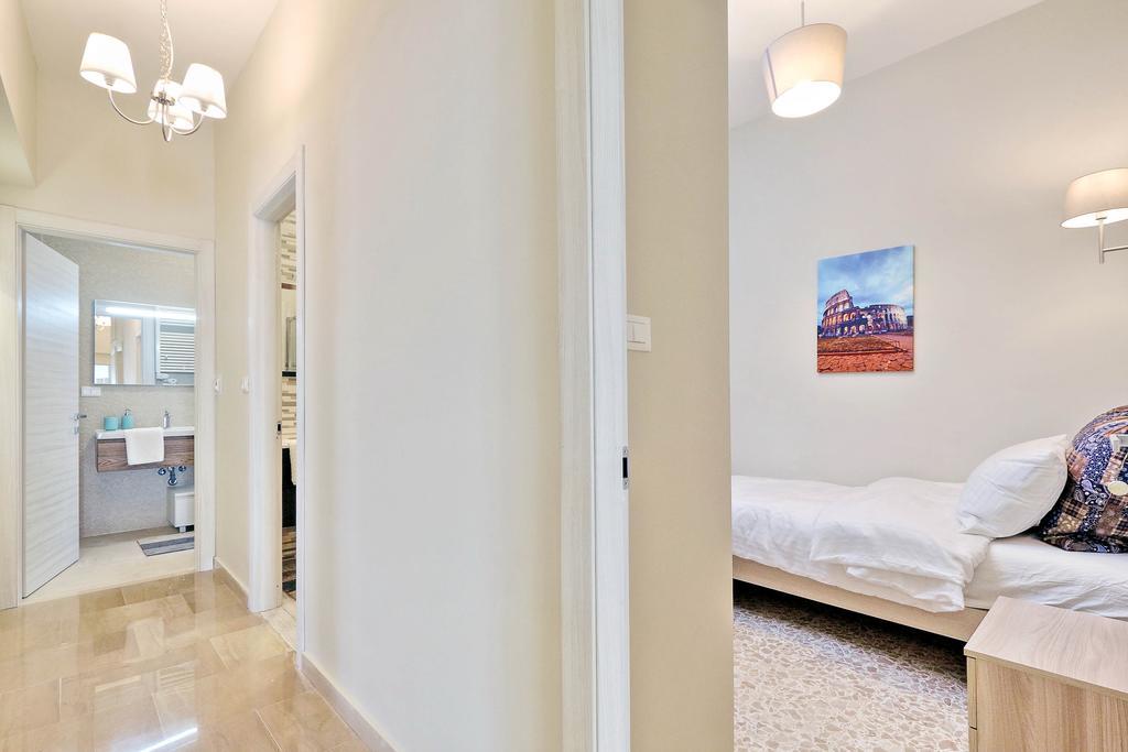 Appartamento di 130 m² con 3 camera Roma Esterno foto