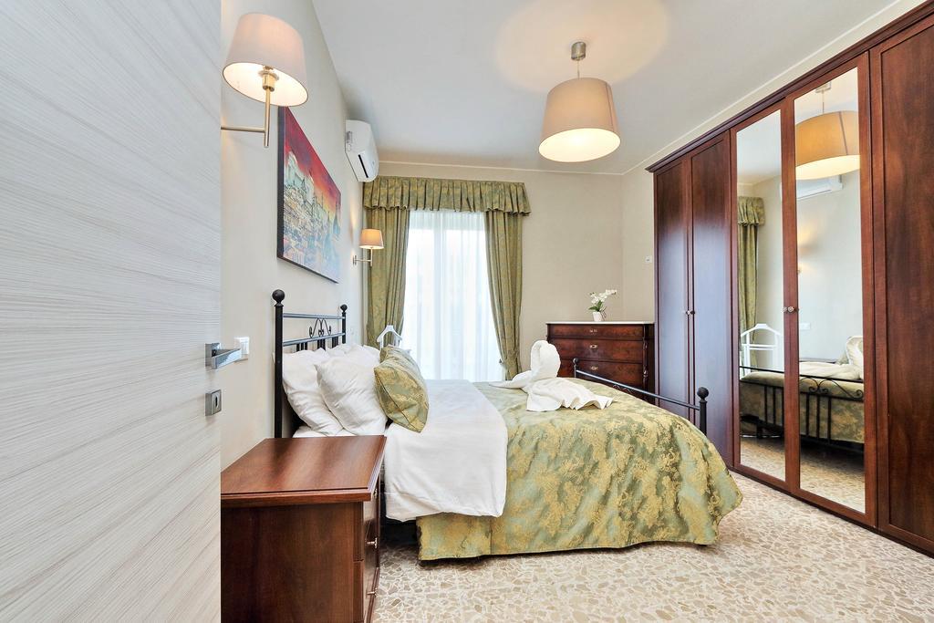 Appartamento di 130 m² con 3 camera Roma Esterno foto