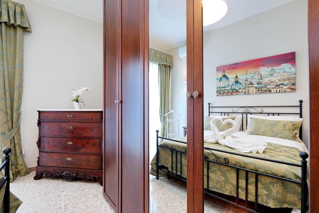 Appartamento di 130 m² con 3 camera Roma Esterno foto