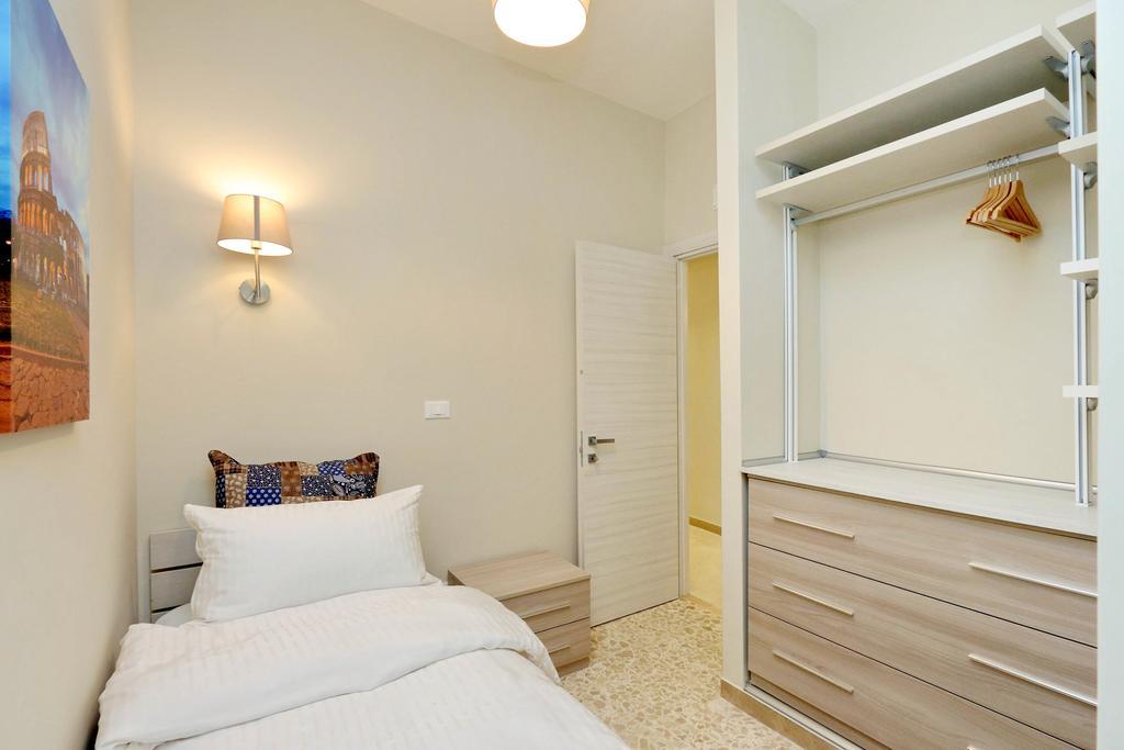 Appartamento di 130 m² con 3 camera Roma Esterno foto